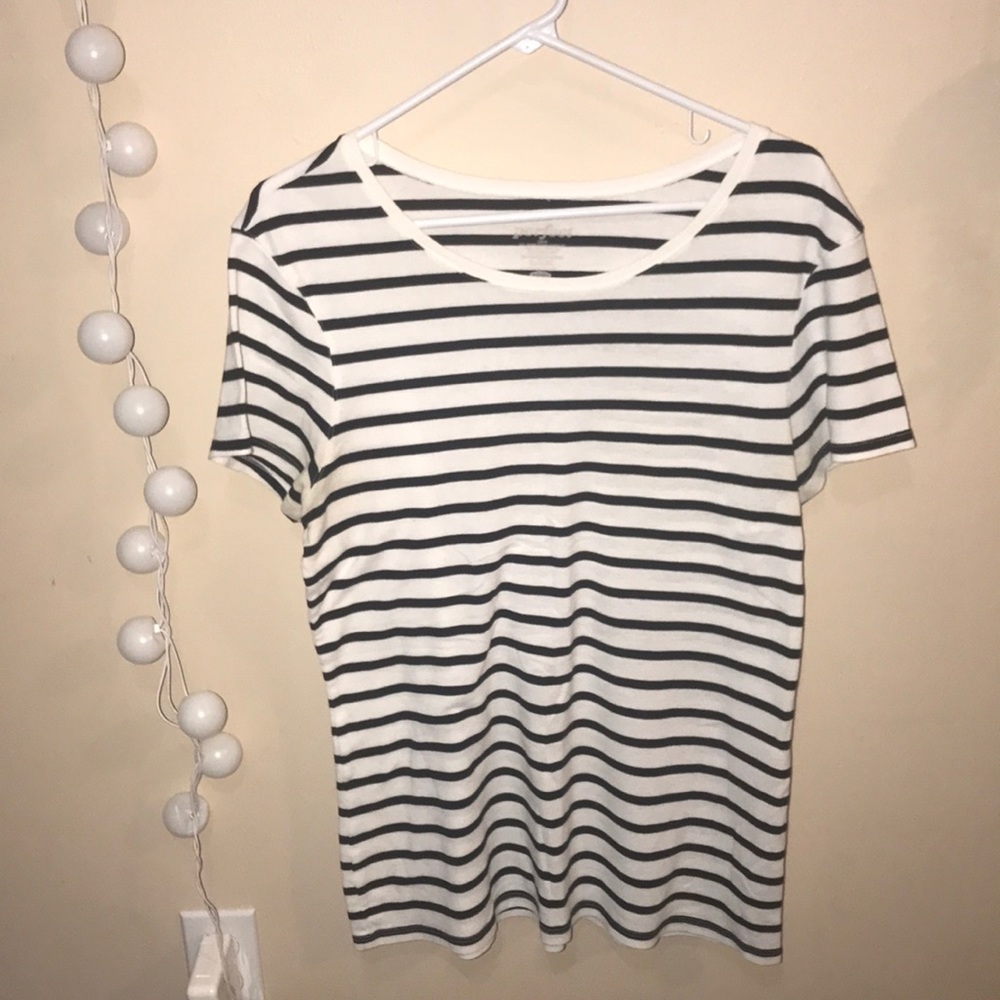 Old Navy Tee